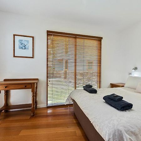 Wheelhouse Apartments Strahan Esterno foto