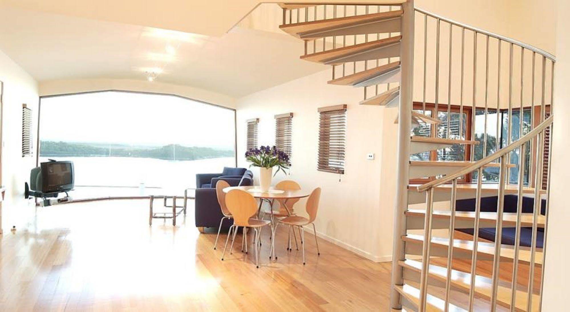 Wheelhouse Apartments Strahan Esterno foto