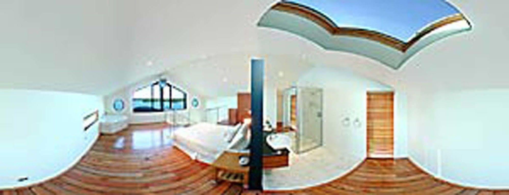 Wheelhouse Apartments Strahan Esterno foto