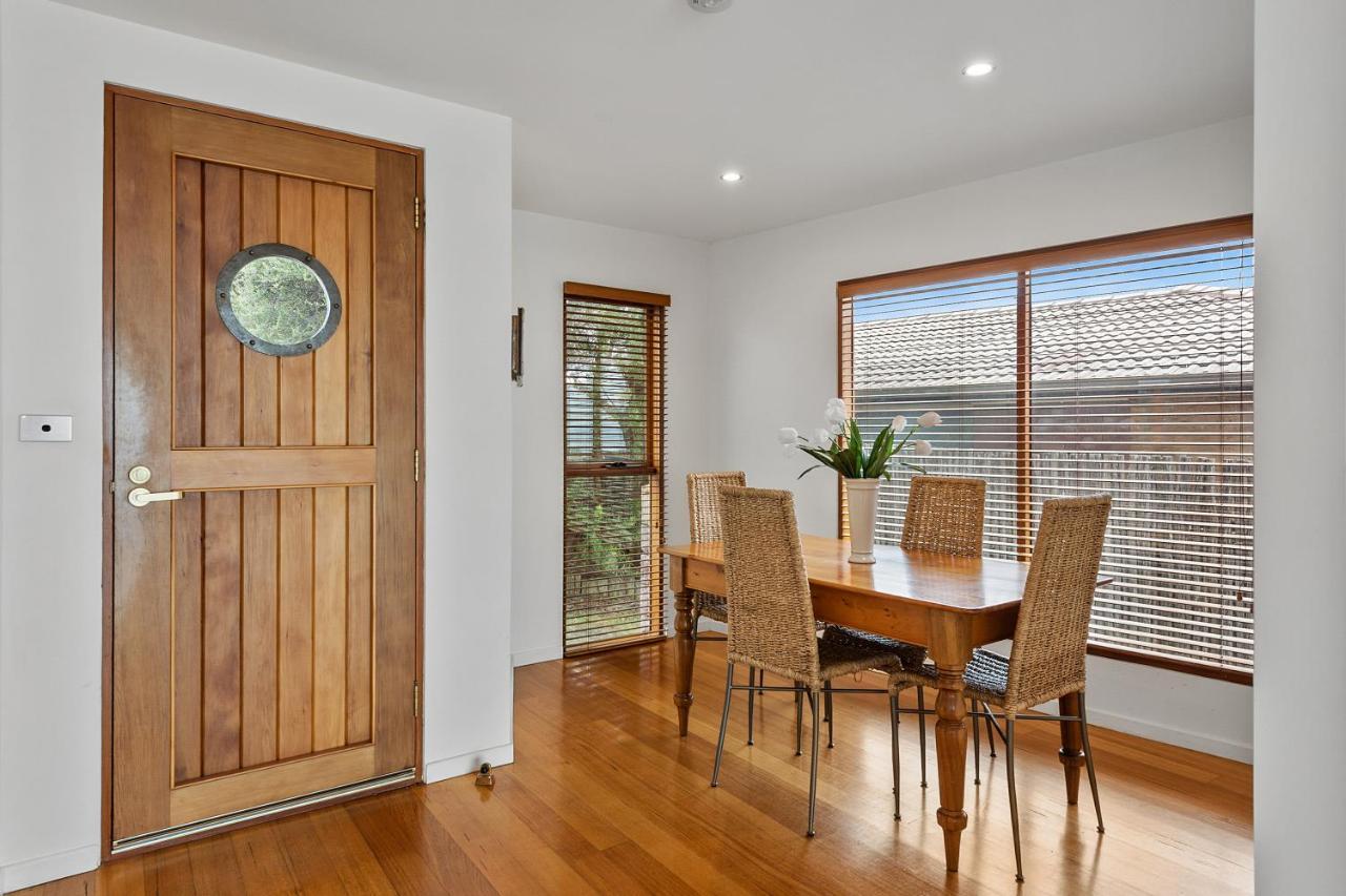 Wheelhouse Apartments Strahan Esterno foto